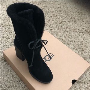 Uggs Kasen booties